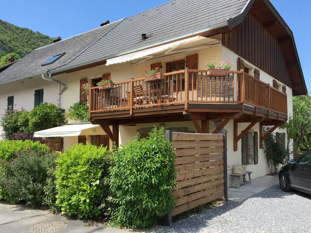 maison vue cote route